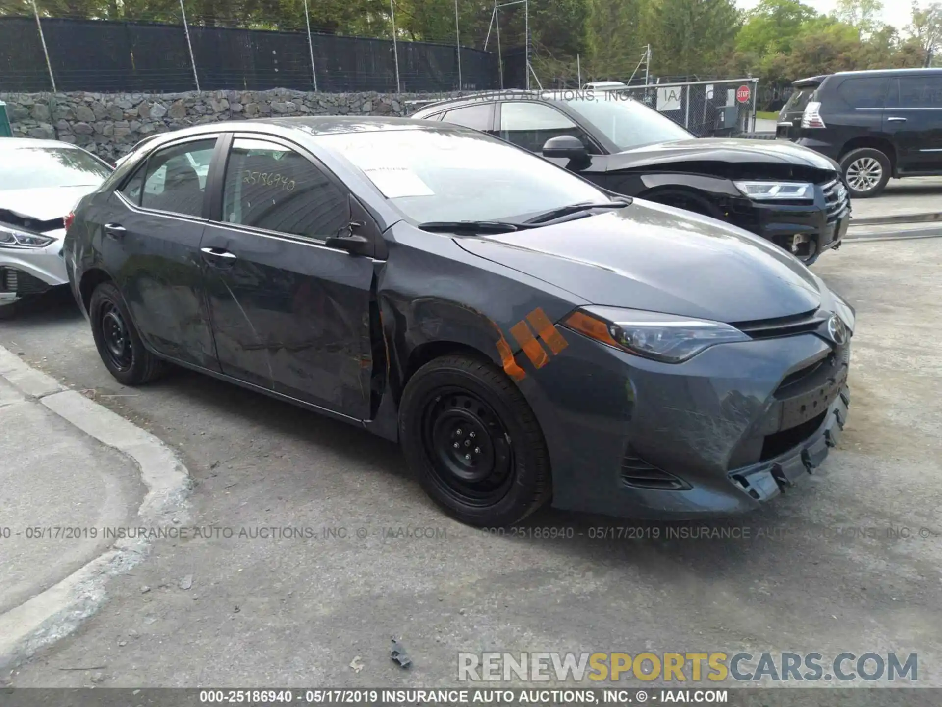 1 Photograph of a damaged car 2T1BURHE0KC236433 TOYOTA COROLLA 2019