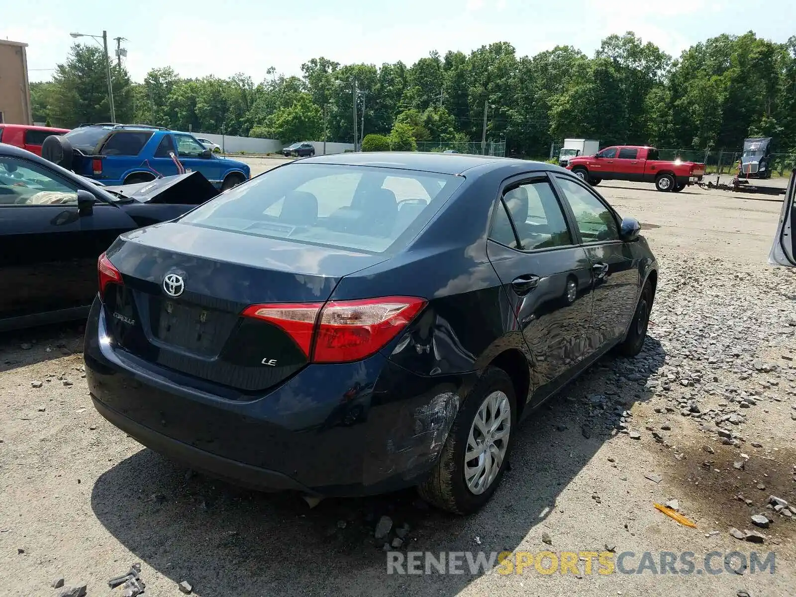 4 Photograph of a damaged car 2T1BURHE0KC236481 TOYOTA COROLLA 2019