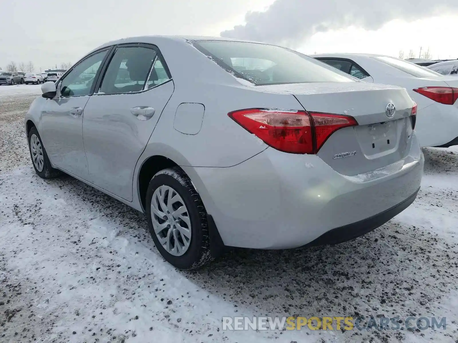 3 Photograph of a damaged car 2T1BURHE0KC236741 TOYOTA COROLLA 2019