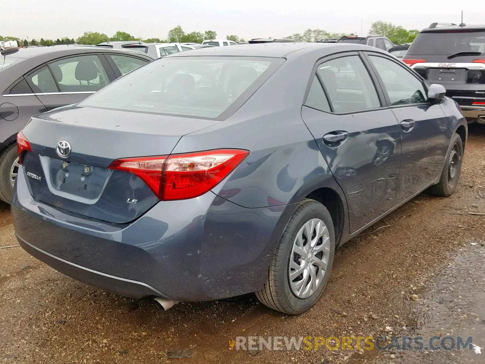 4 Photograph of a damaged car 2T1BURHE0KC237484 TOYOTA COROLLA 2019