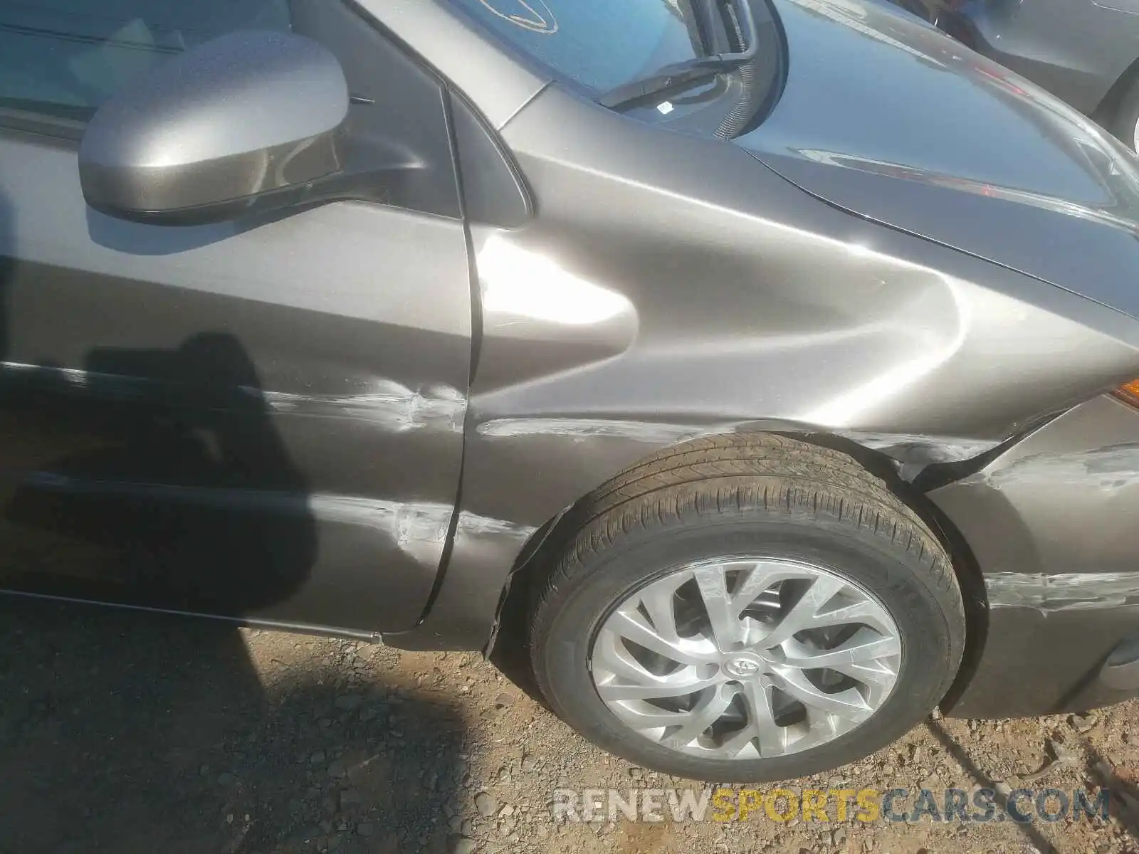 9 Photograph of a damaged car 2T1BURHE0KC238604 TOYOTA COROLLA 2019