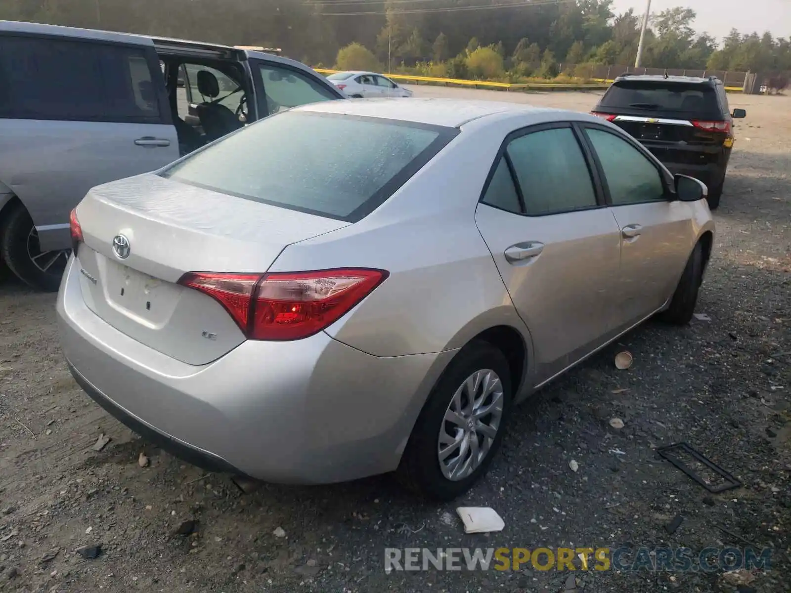 4 Photograph of a damaged car 2T1BURHE0KC238649 TOYOTA COROLLA 2019