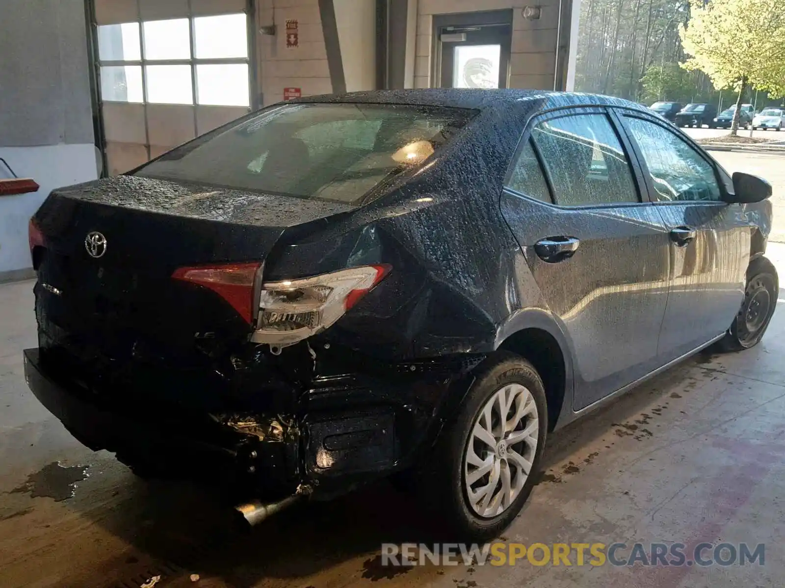 4 Photograph of a damaged car 2T1BURHE0KC238733 TOYOTA COROLLA 2019