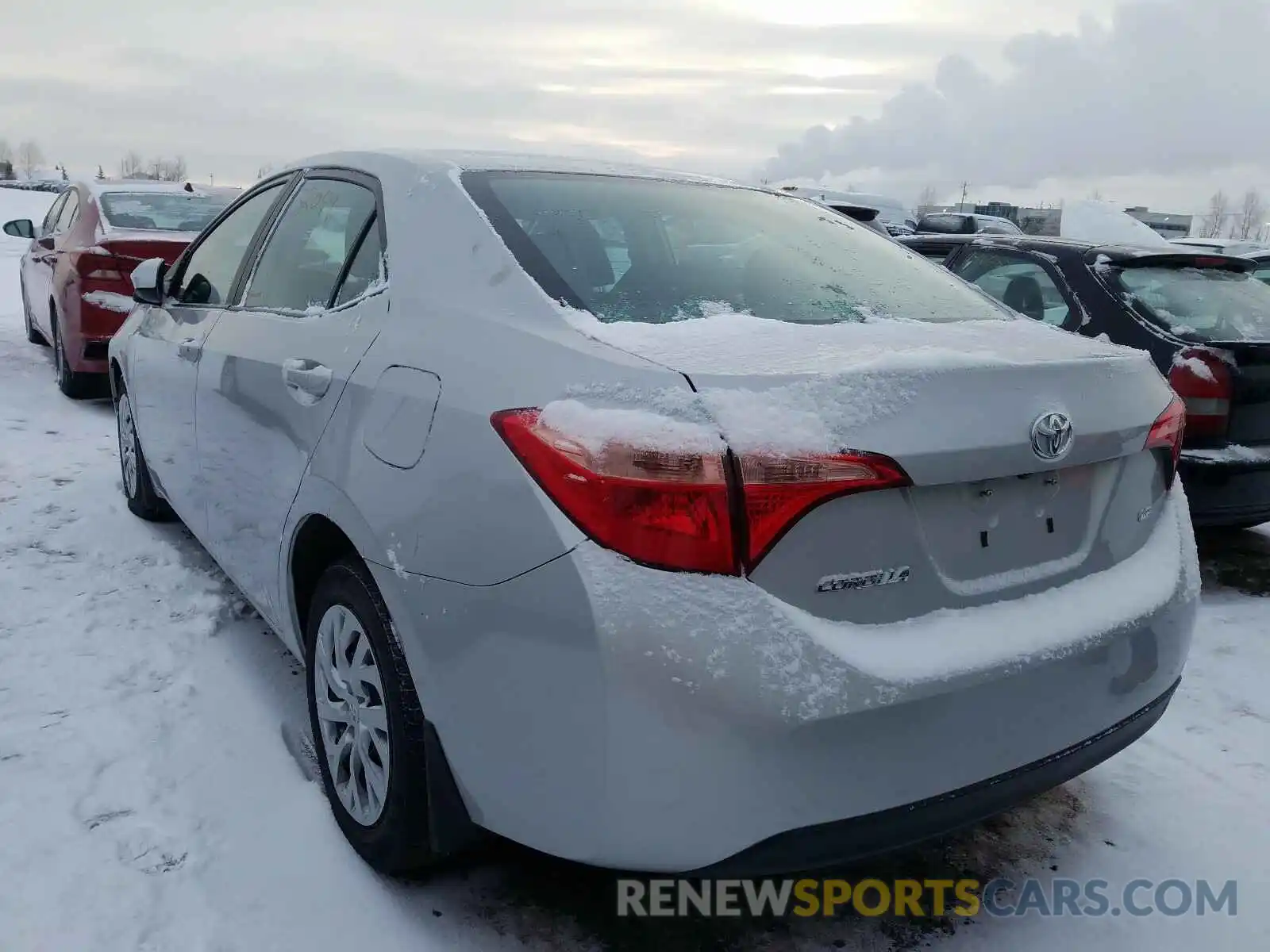 3 Photograph of a damaged car 2T1BURHE0KC239719 TOYOTA COROLLA 2019