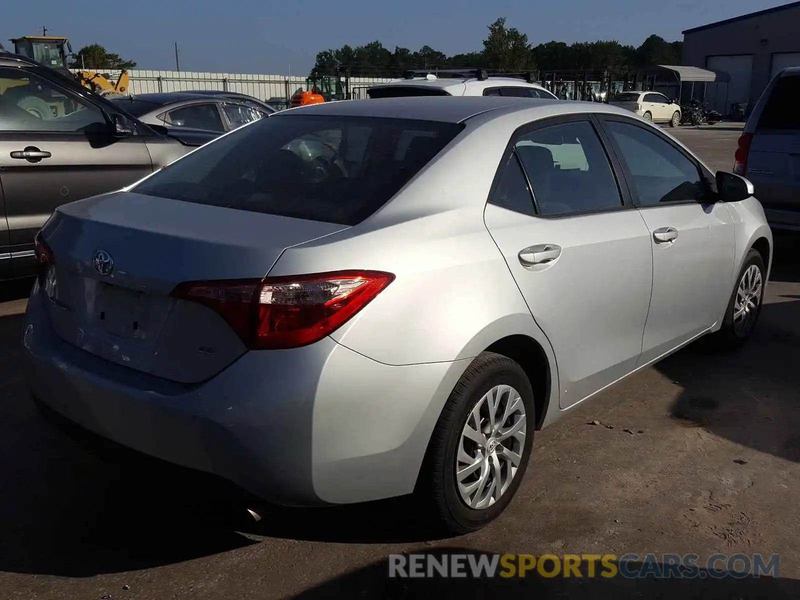 4 Photograph of a damaged car 2T1BURHE0KC240076 TOYOTA COROLLA 2019