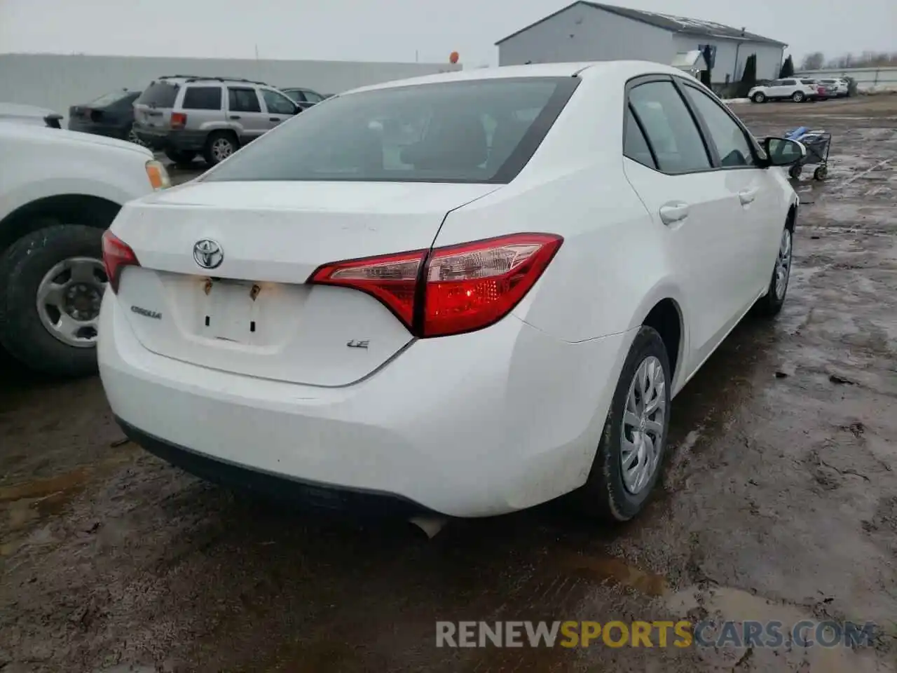 4 Photograph of a damaged car 2T1BURHE0KC240479 TOYOTA COROLLA 2019