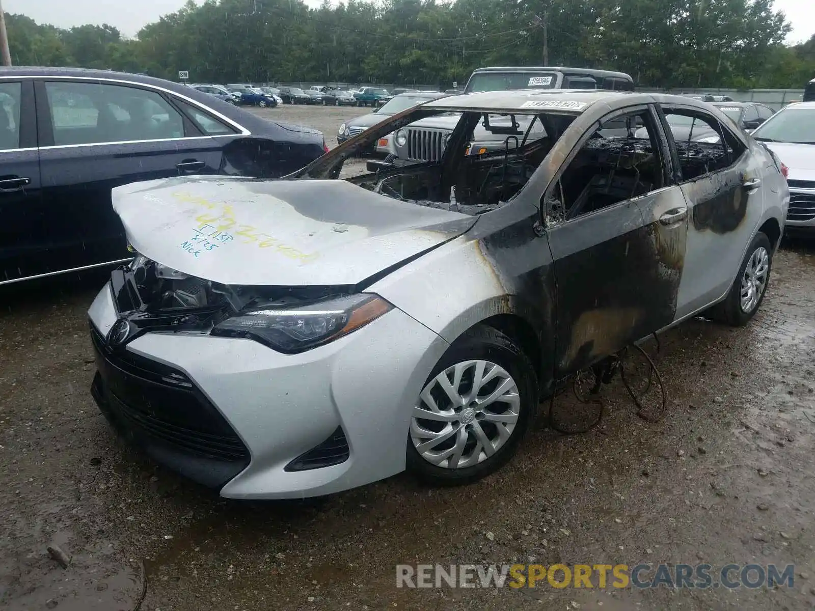 2 Photograph of a damaged car 2T1BURHE0KC241664 TOYOTA COROLLA 2019