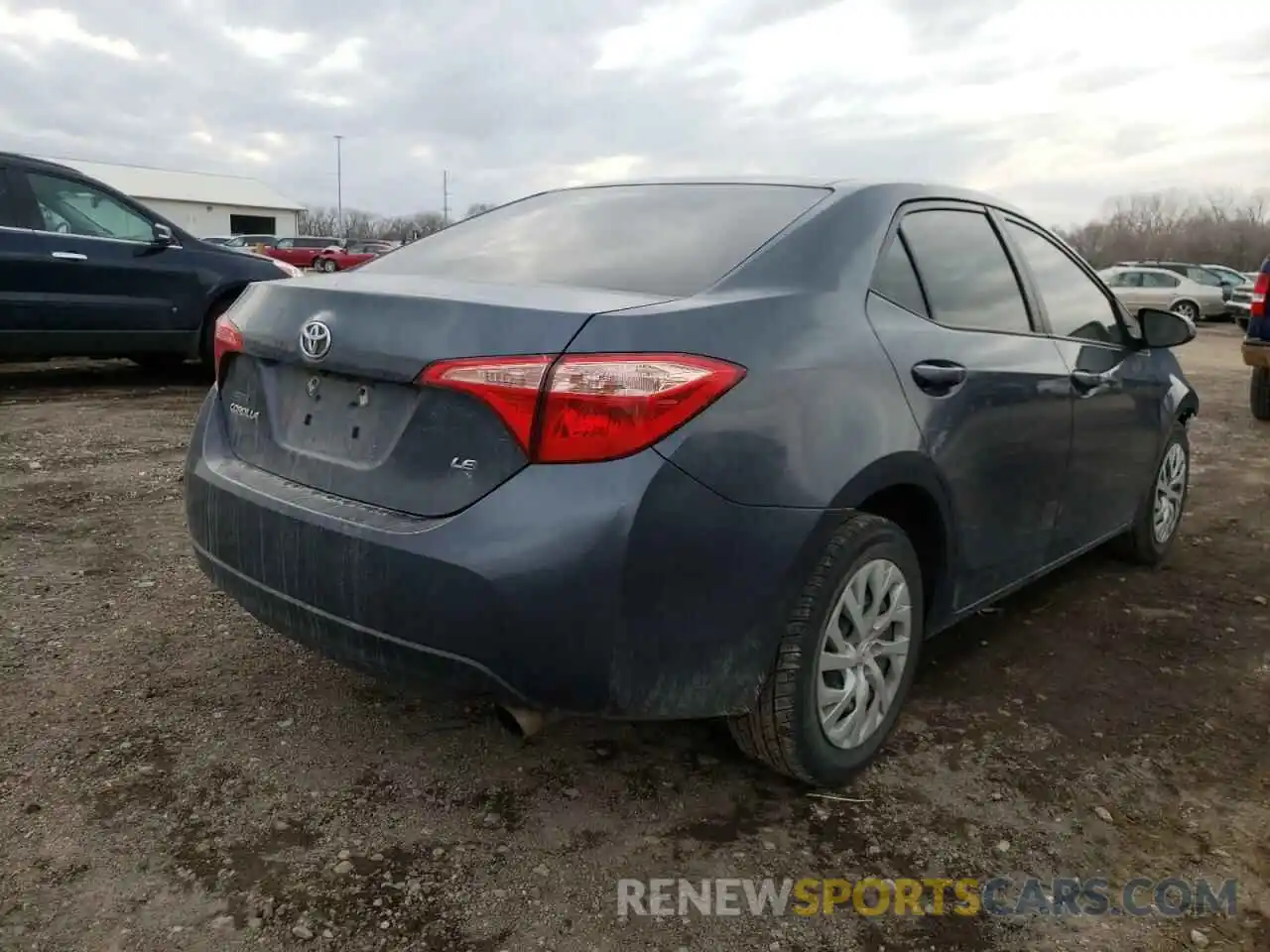 4 Photograph of a damaged car 2T1BURHE0KC242040 TOYOTA COROLLA 2019