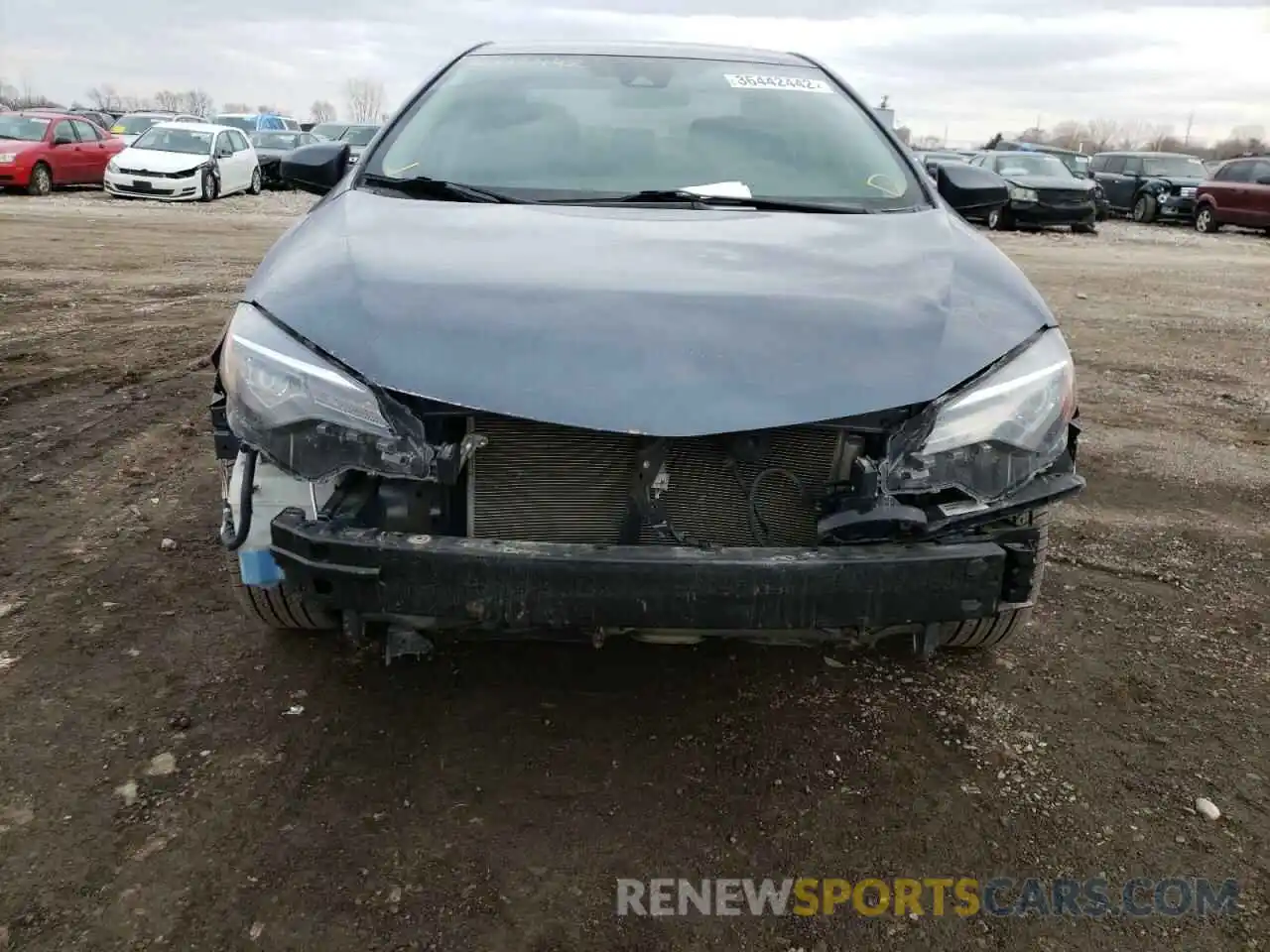 9 Photograph of a damaged car 2T1BURHE0KC242040 TOYOTA COROLLA 2019