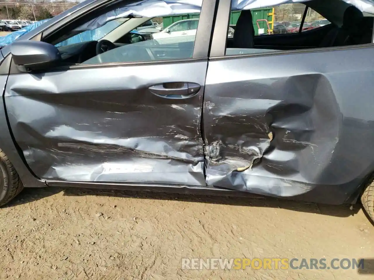 9 Photograph of a damaged car 2T1BURHE0KC243009 TOYOTA COROLLA 2019