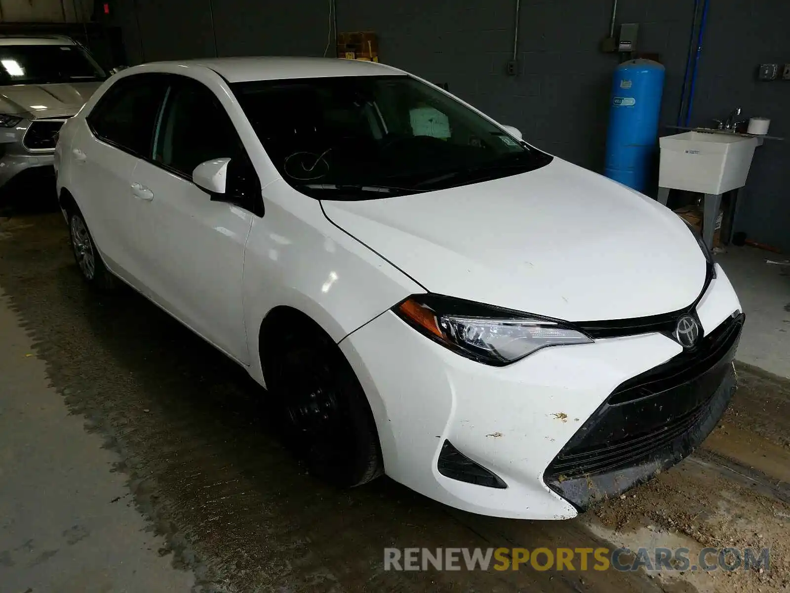 1 Photograph of a damaged car 2T1BURHE0KC243074 TOYOTA COROLLA 2019