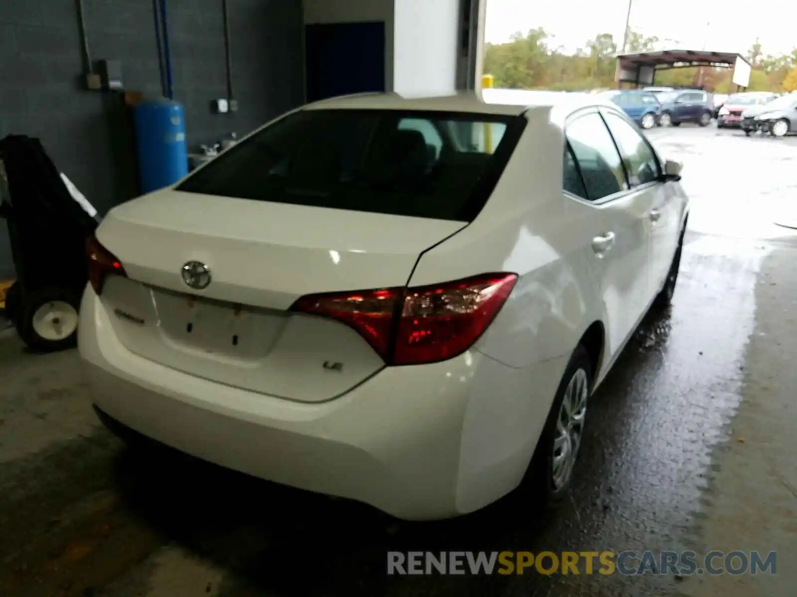 4 Photograph of a damaged car 2T1BURHE0KC243074 TOYOTA COROLLA 2019