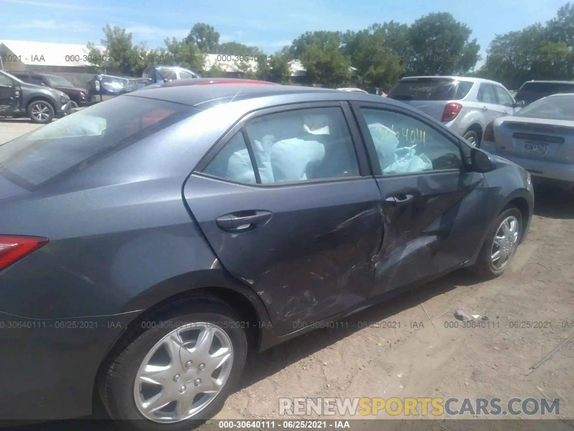 6 Photograph of a damaged car 2T1BURHE0KC243513 TOYOTA COROLLA 2019