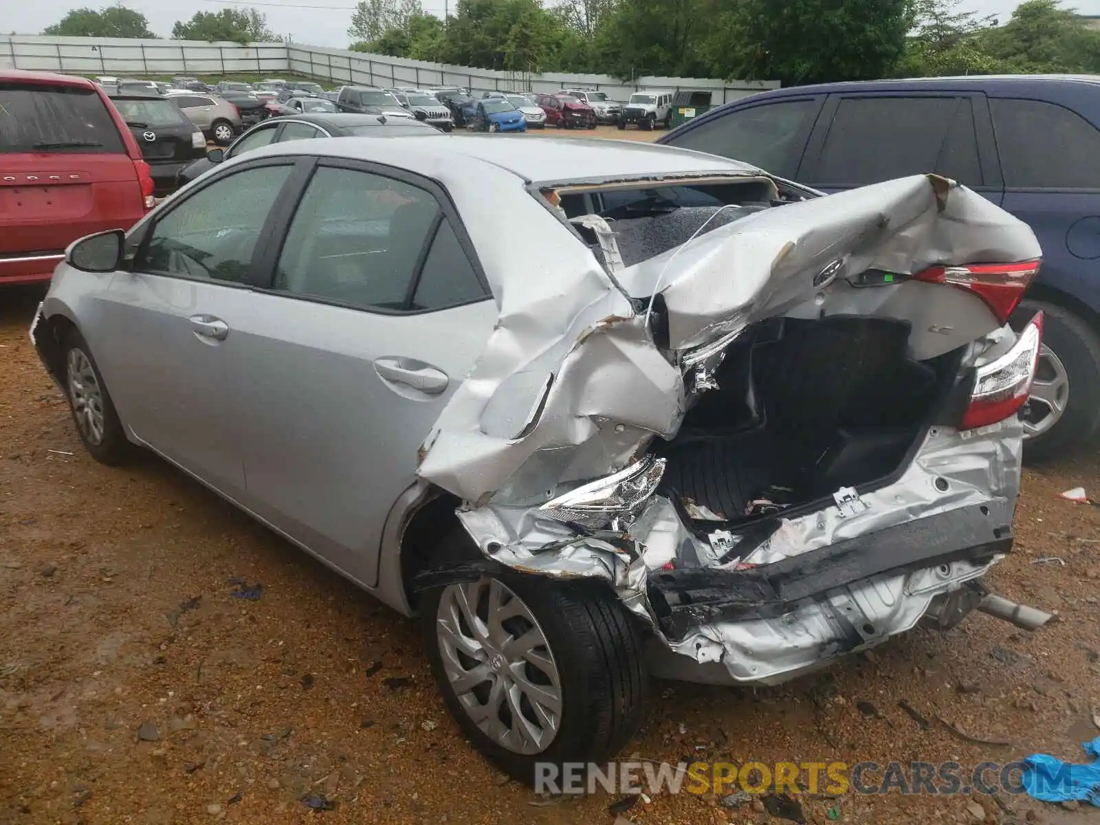 3 Photograph of a damaged car 2T1BURHE0KC244306 TOYOTA COROLLA 2019