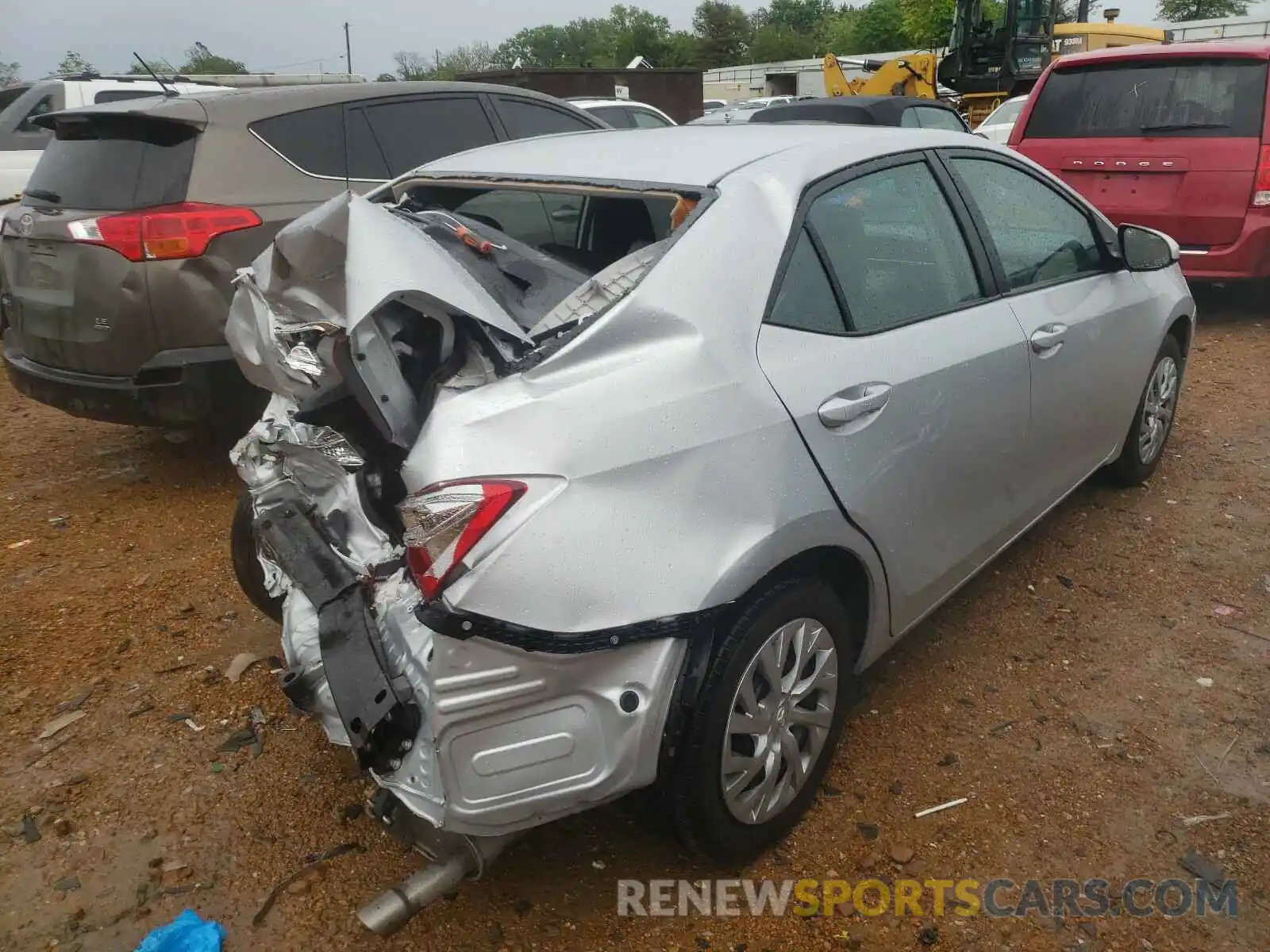 4 Photograph of a damaged car 2T1BURHE0KC244306 TOYOTA COROLLA 2019