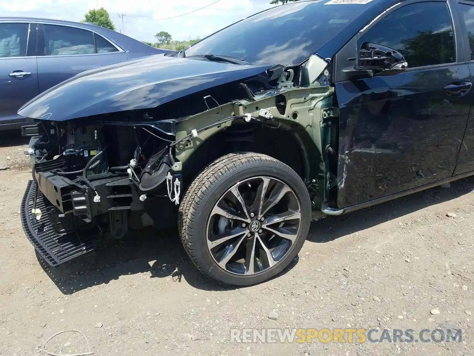 9 Photograph of a damaged car 2T1BURHE0KC245388 TOYOTA COROLLA 2019