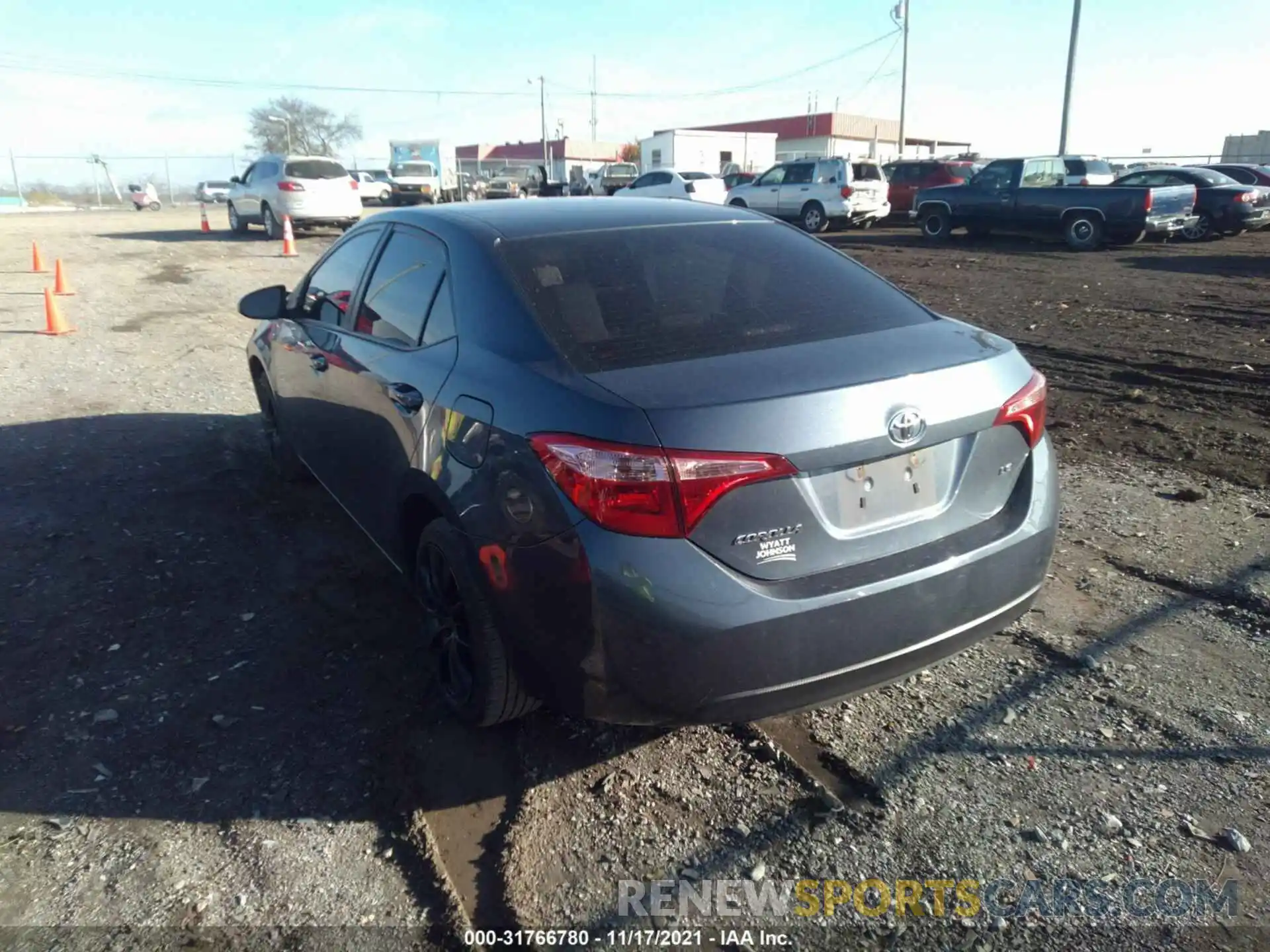 3 Photograph of a damaged car 2T1BURHE0KC245679 TOYOTA COROLLA 2019