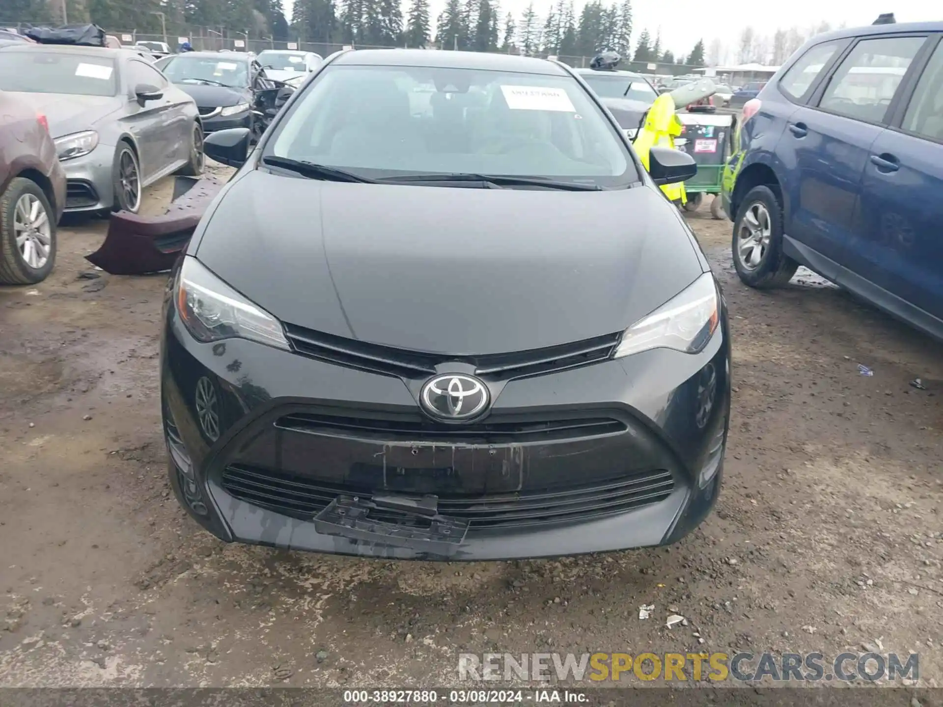 12 Photograph of a damaged car 2T1BURHE0KC246444 TOYOTA COROLLA 2019