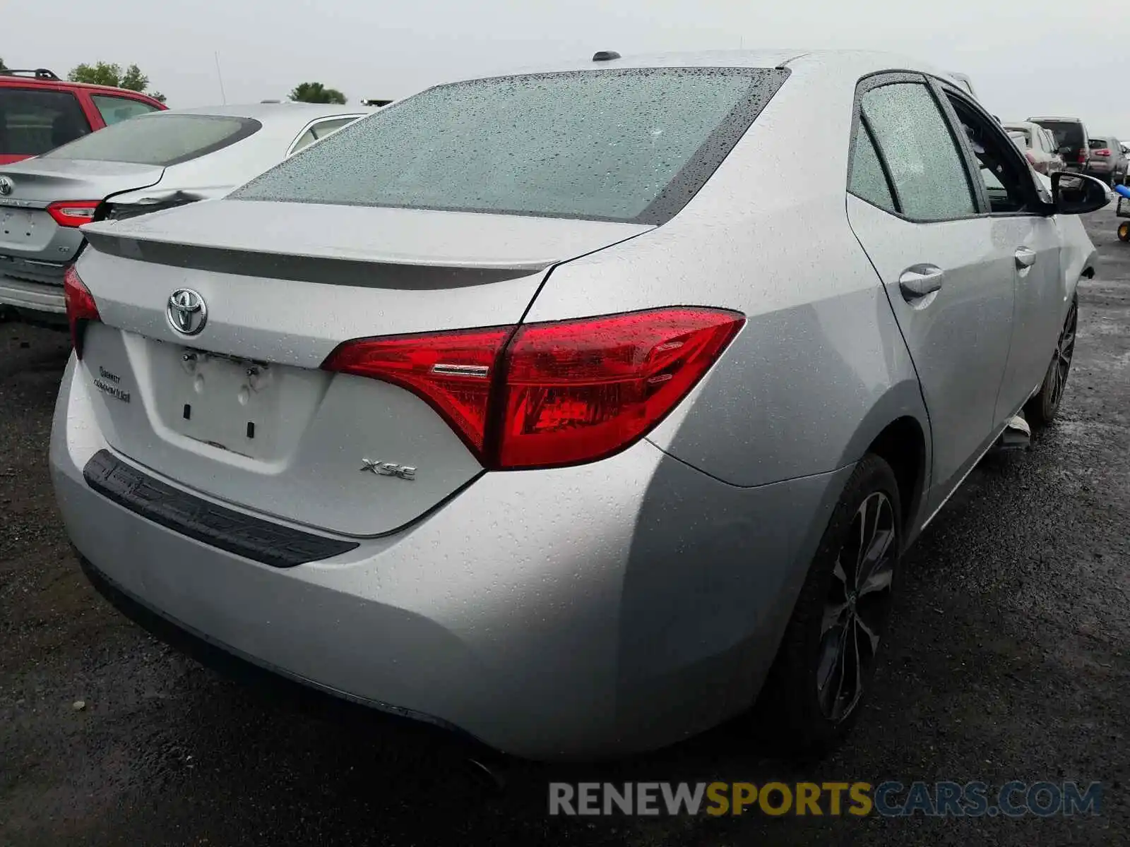 4 Photograph of a damaged car 2T1BURHE1KC125227 TOYOTA COROLLA 2019