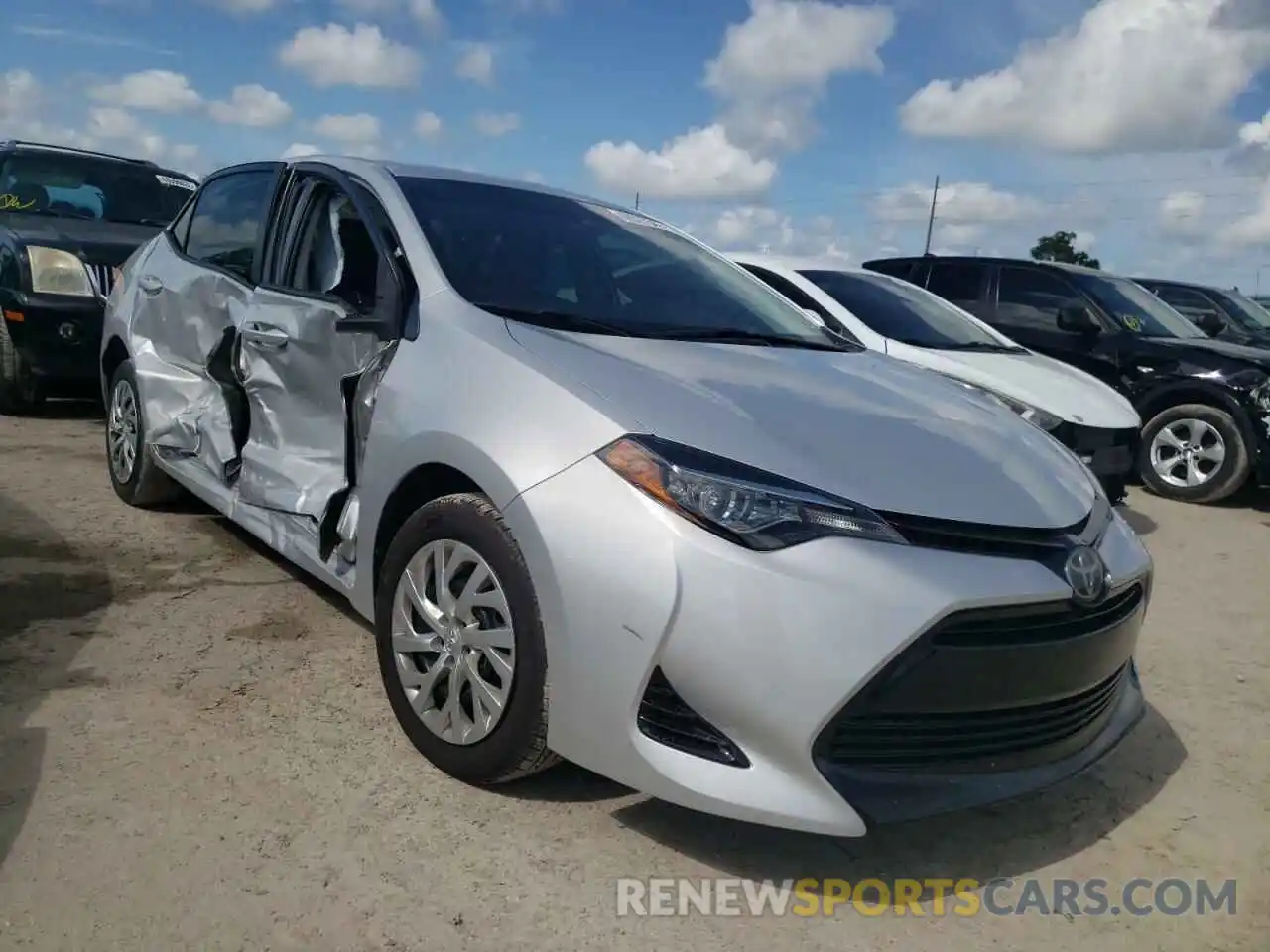 1 Photograph of a damaged car 2T1BURHE1KC126409 TOYOTA COROLLA 2019