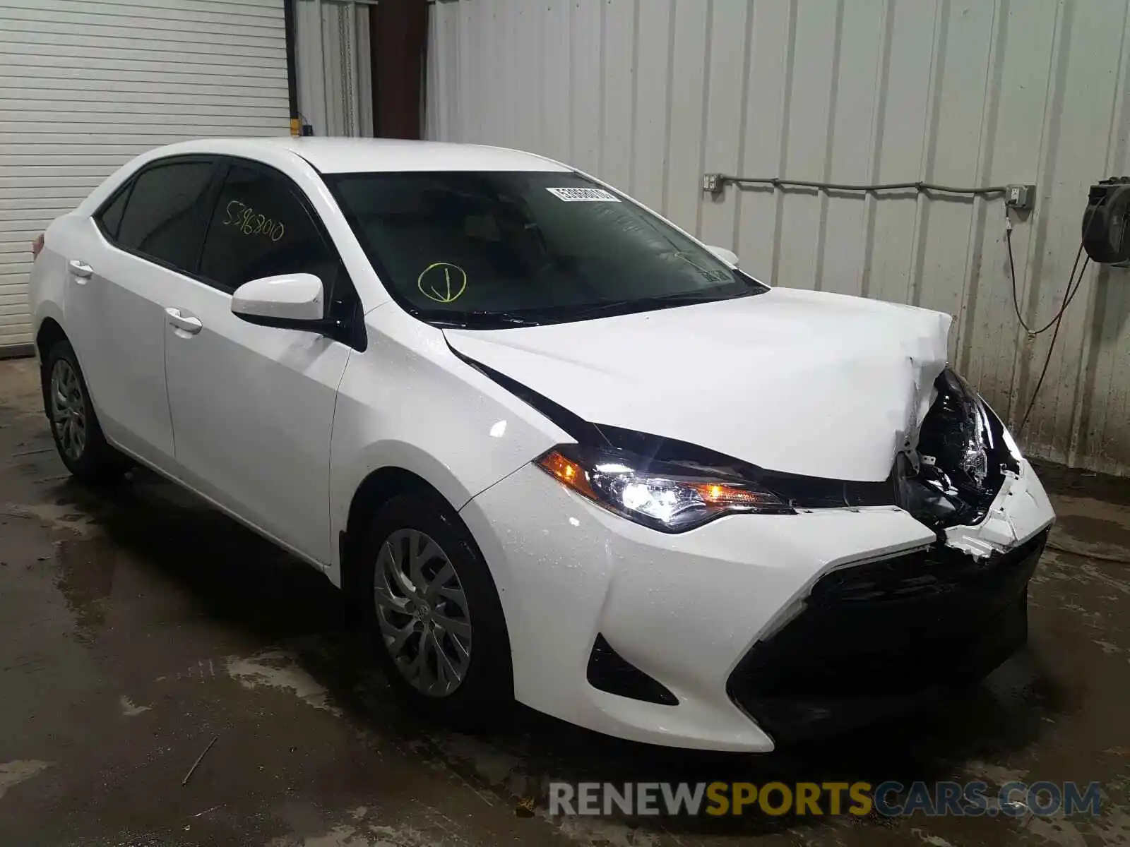 1 Photograph of a damaged car 2T1BURHE1KC127611 TOYOTA COROLLA 2019