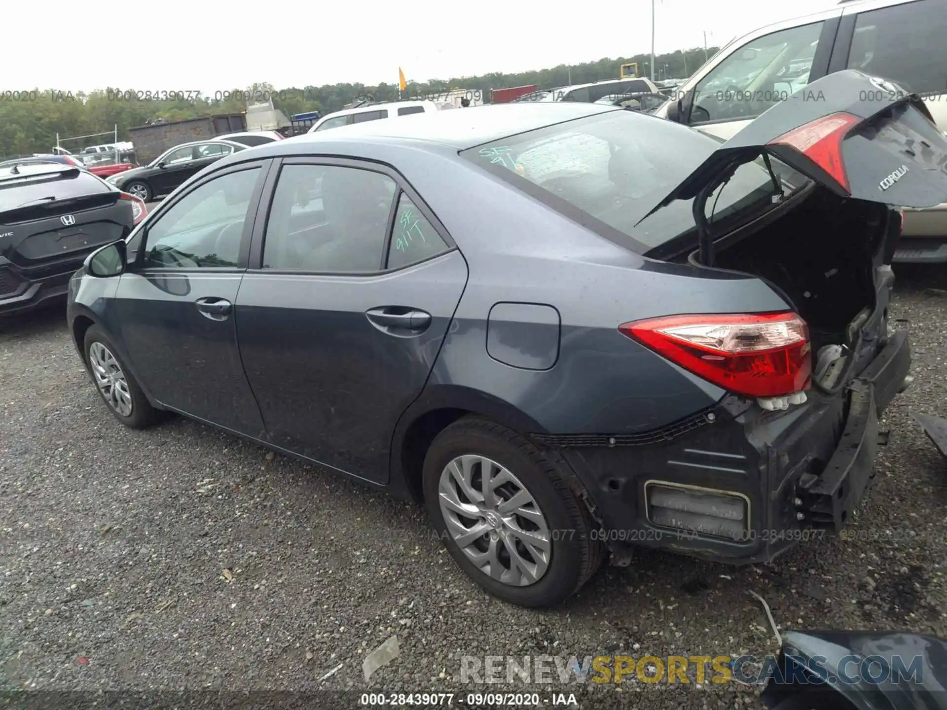 3 Photograph of a damaged car 2T1BURHE1KC127740 TOYOTA COROLLA 2019