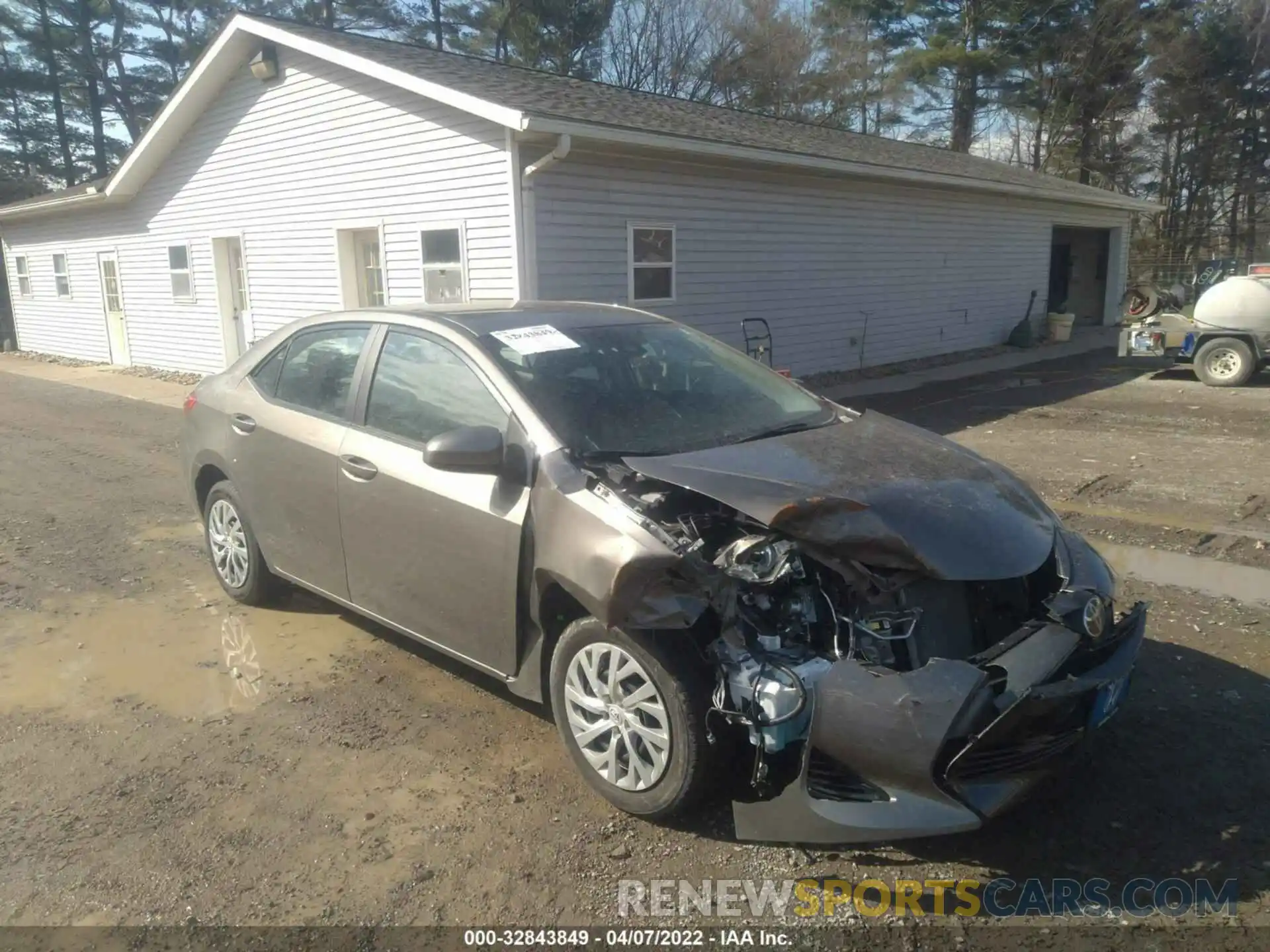 1 Photograph of a damaged car 2T1BURHE1KC128001 TOYOTA COROLLA 2019