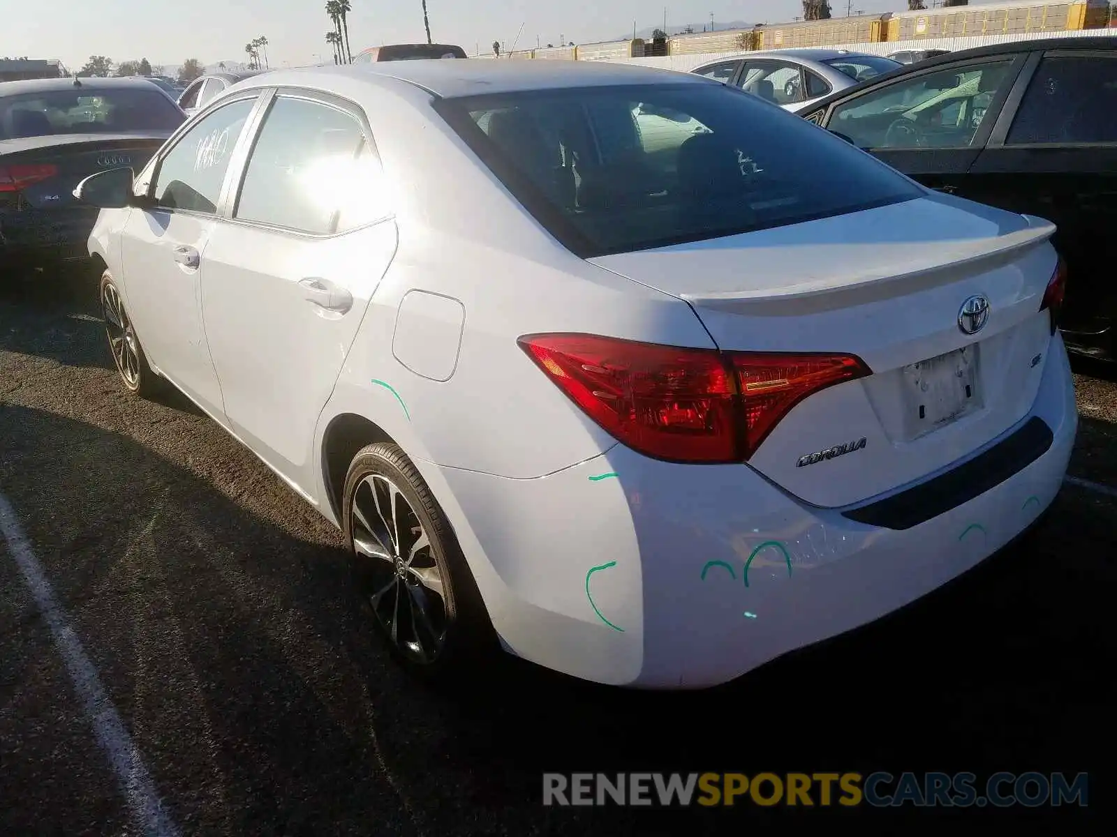 3 Photograph of a damaged car 2T1BURHE1KC130735 TOYOTA COROLLA 2019