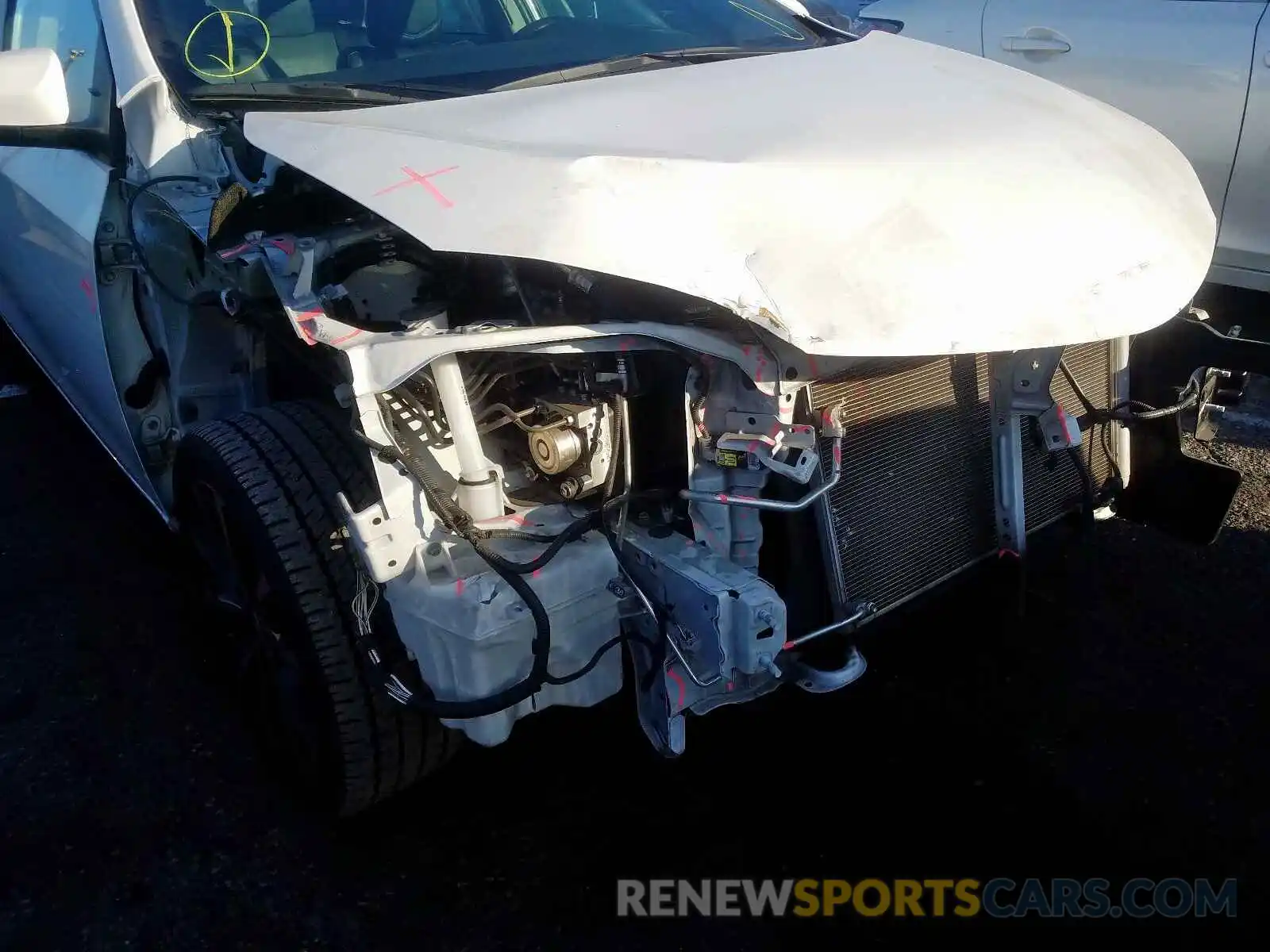 9 Photograph of a damaged car 2T1BURHE1KC130735 TOYOTA COROLLA 2019