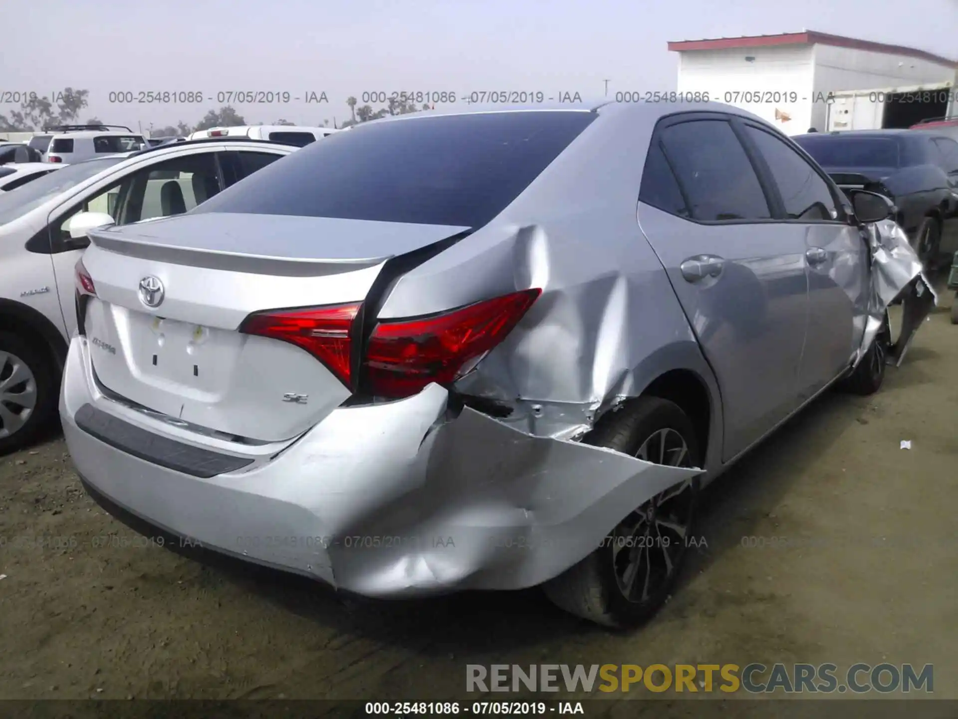 4 Photograph of a damaged car 2T1BURHE1KC131142 TOYOTA COROLLA 2019