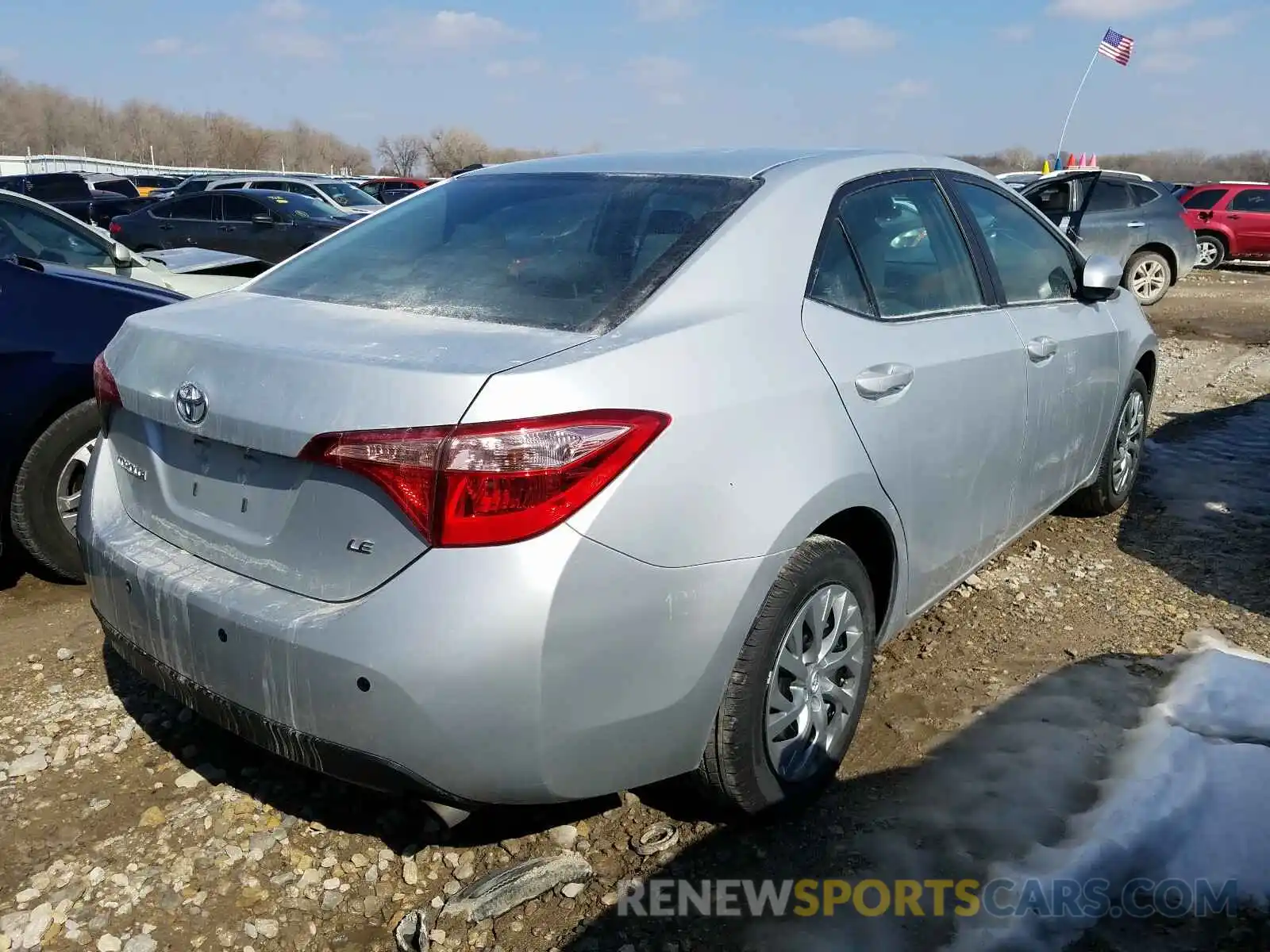 4 Photograph of a damaged car 2T1BURHE1KC131660 TOYOTA COROLLA 2019