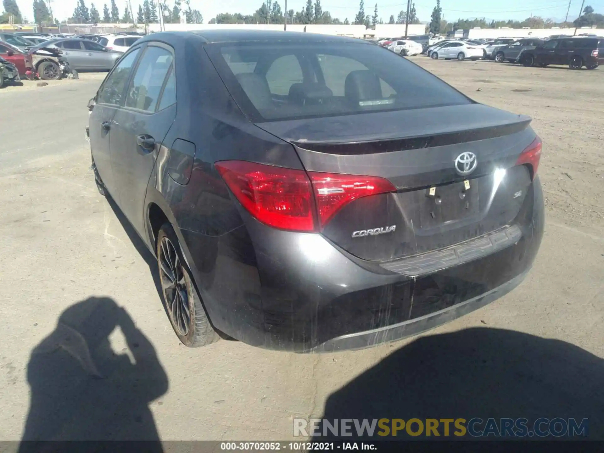 3 Photograph of a damaged car 2T1BURHE1KC132307 TOYOTA COROLLA 2019