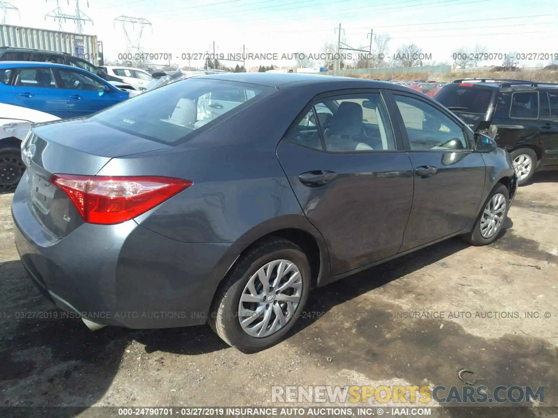 4 Photograph of a damaged car 2T1BURHE1KC132467 TOYOTA COROLLA 2019