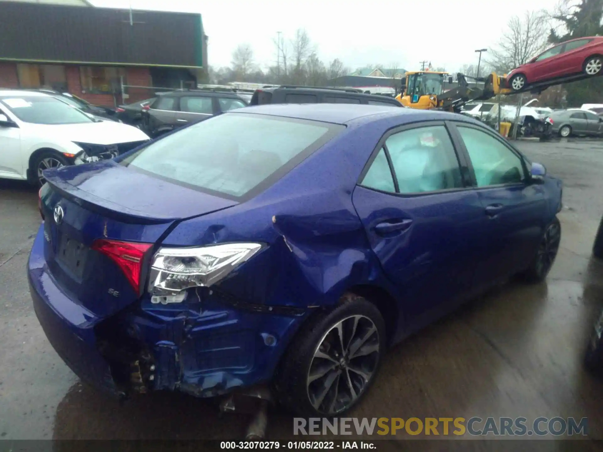 4 Photograph of a damaged car 2T1BURHE1KC132954 TOYOTA COROLLA 2019