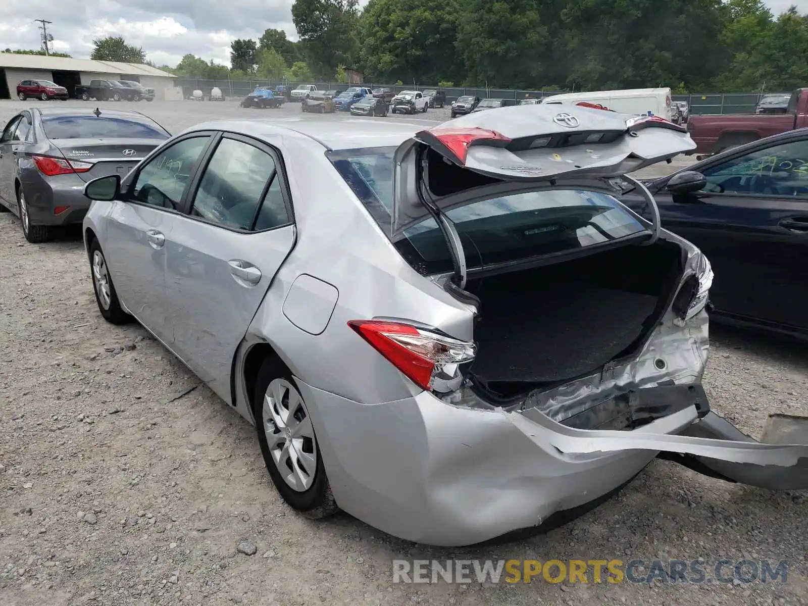 3 Photograph of a damaged car 2T1BURHE1KC134493 TOYOTA COROLLA 2019