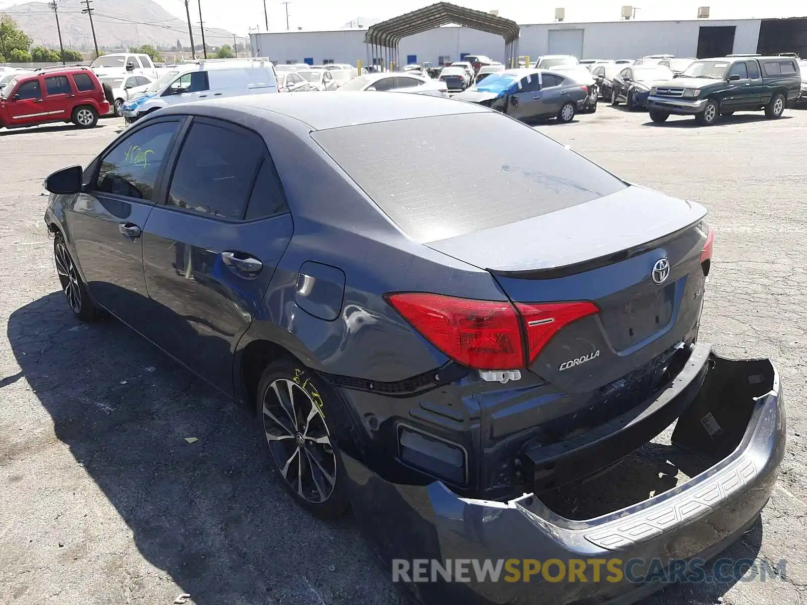 3 Photograph of a damaged car 2T1BURHE1KC134607 TOYOTA COROLLA 2019