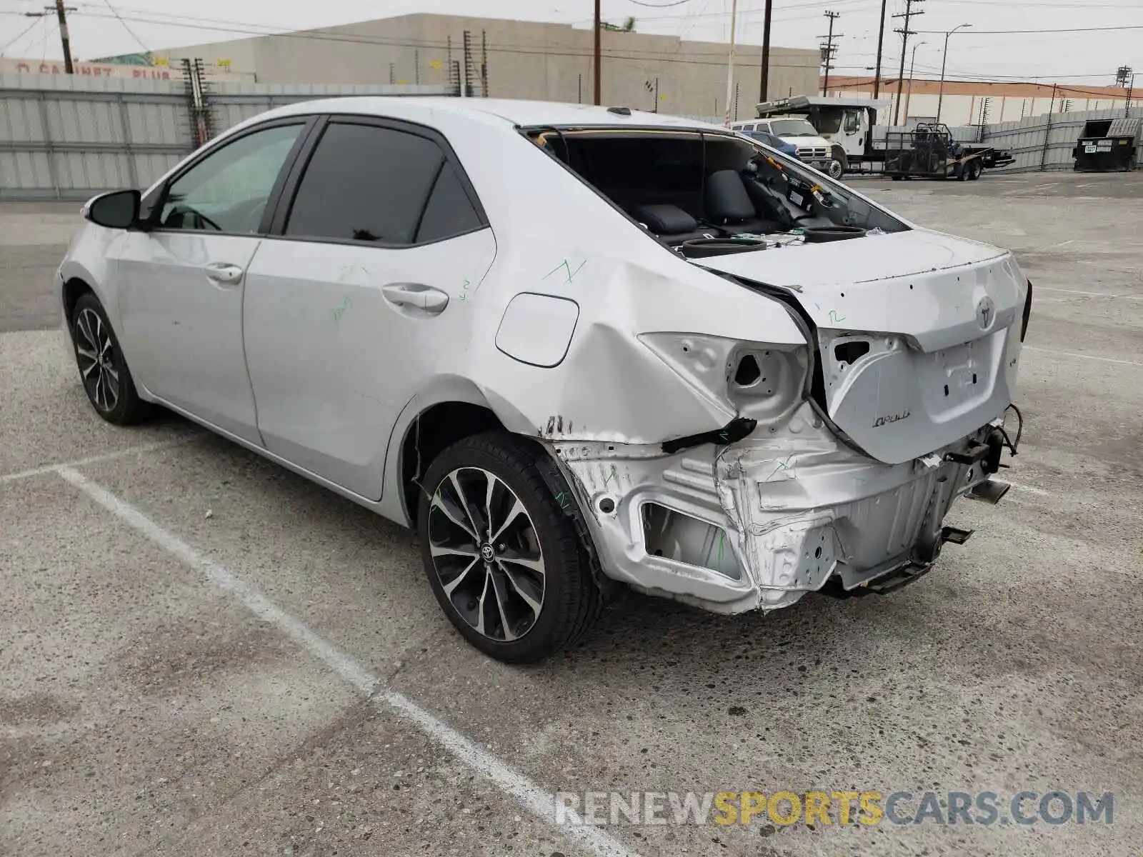 3 Photograph of a damaged car 2T1BURHE1KC134624 TOYOTA COROLLA 2019