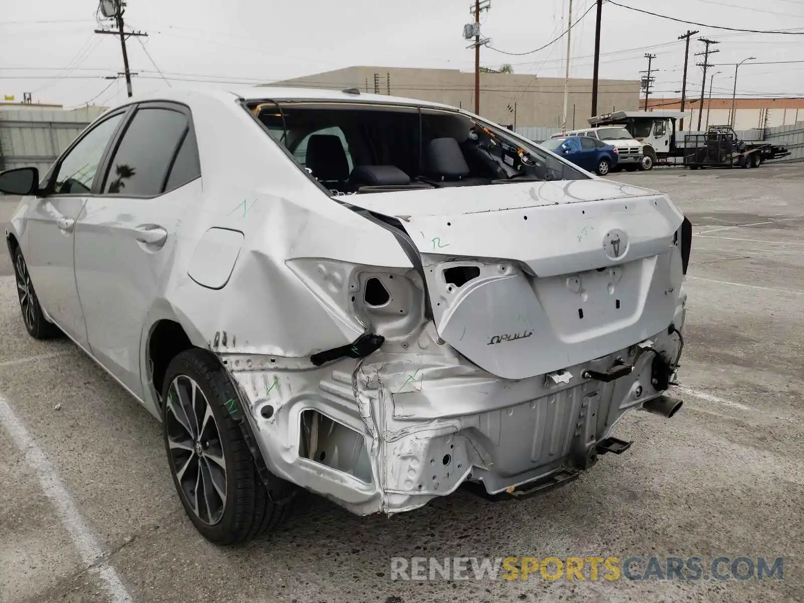 9 Photograph of a damaged car 2T1BURHE1KC134624 TOYOTA COROLLA 2019