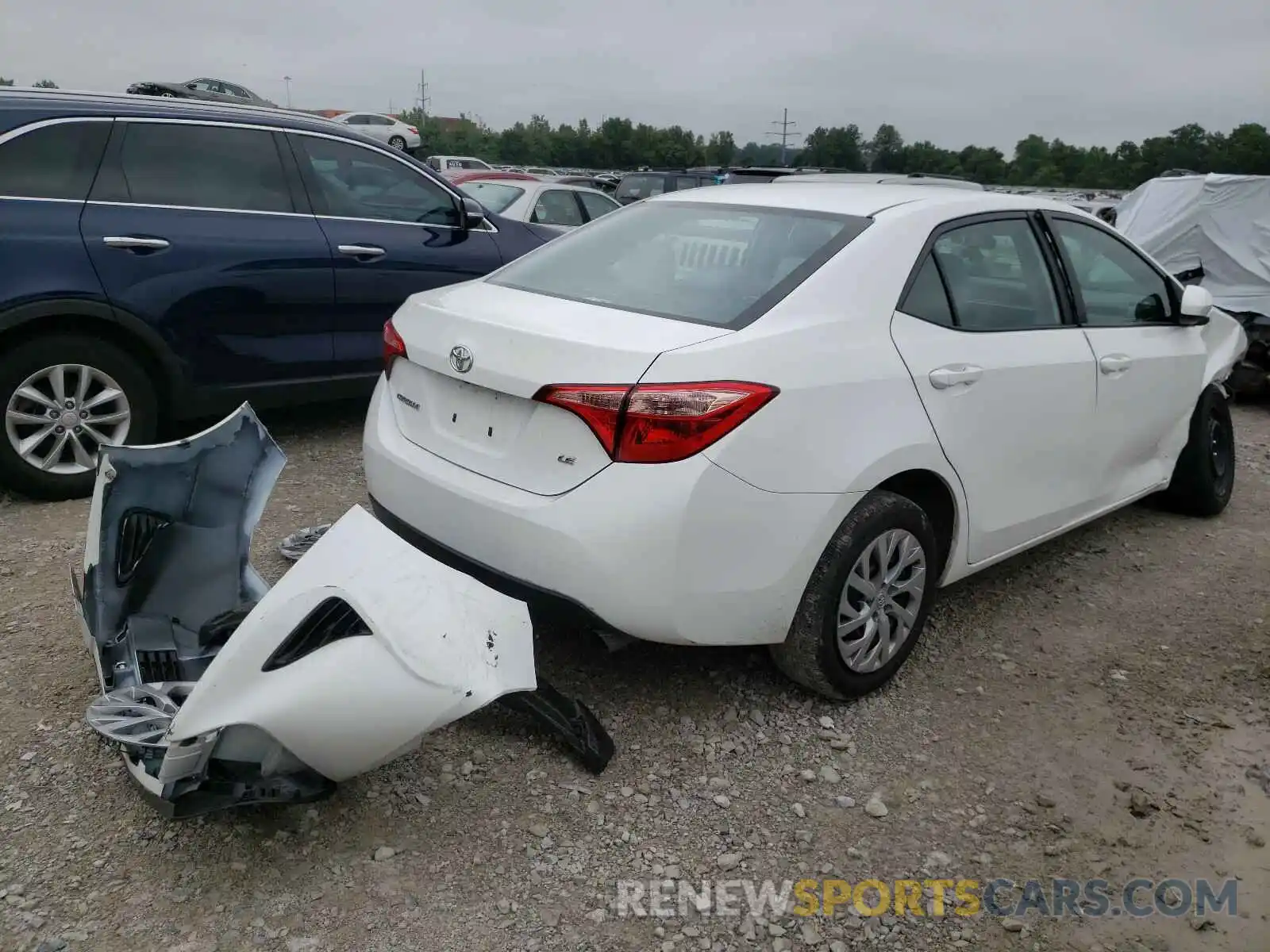 4 Photograph of a damaged car 2T1BURHE1KC135238 TOYOTA COROLLA 2019