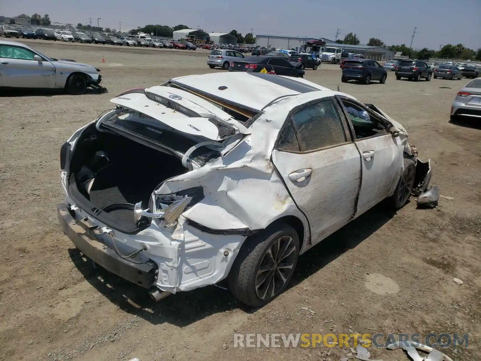 9 Photograph of a damaged car 2T1BURHE1KC135658 TOYOTA COROLLA 2019