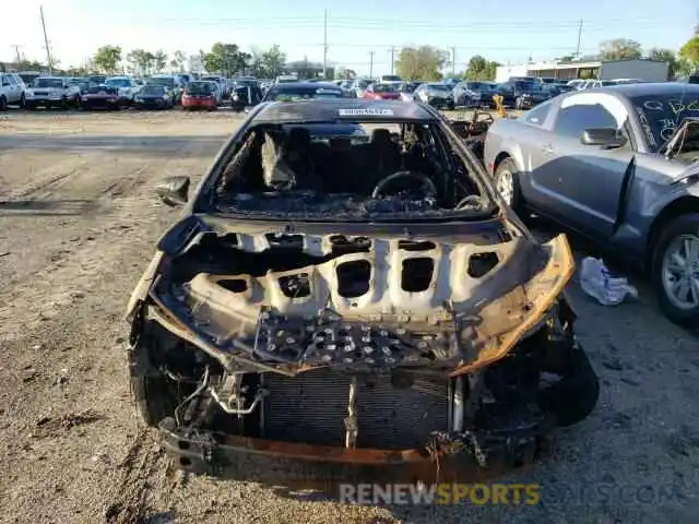 9 Photograph of a damaged car 2T1BURHE1KC136079 TOYOTA COROLLA 2019