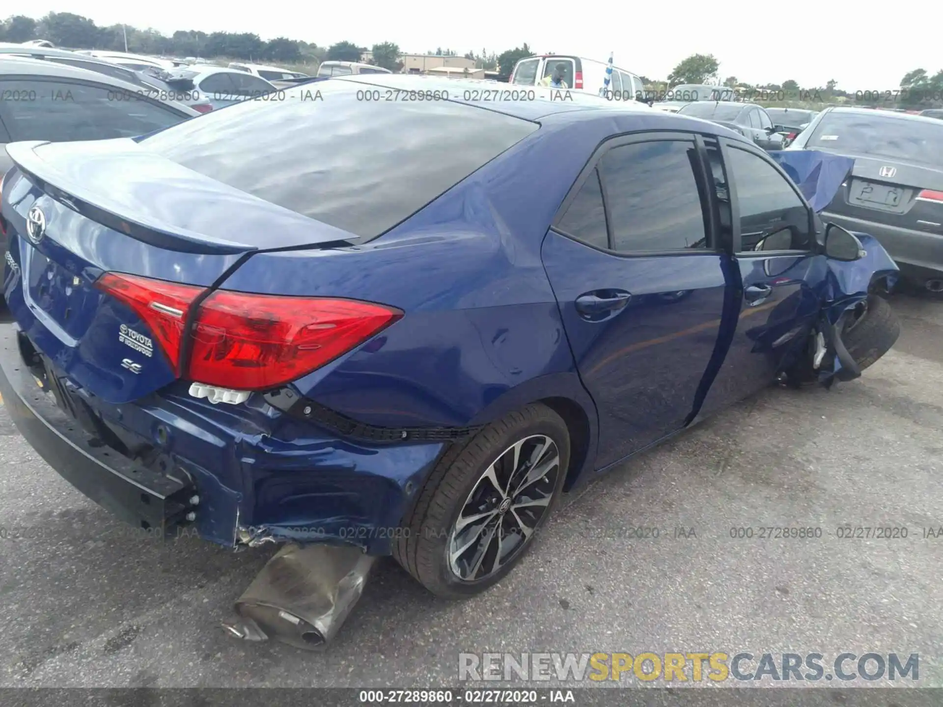 4 Photograph of a damaged car 2T1BURHE1KC136700 TOYOTA COROLLA 2019