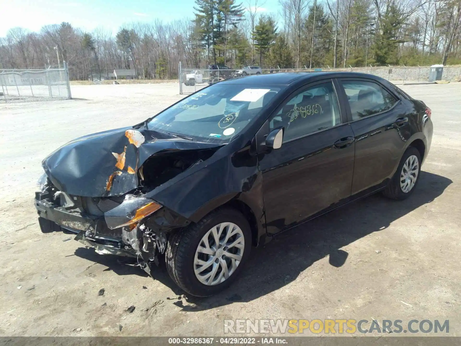 2 Photograph of a damaged car 2T1BURHE1KC137040 TOYOTA COROLLA 2019