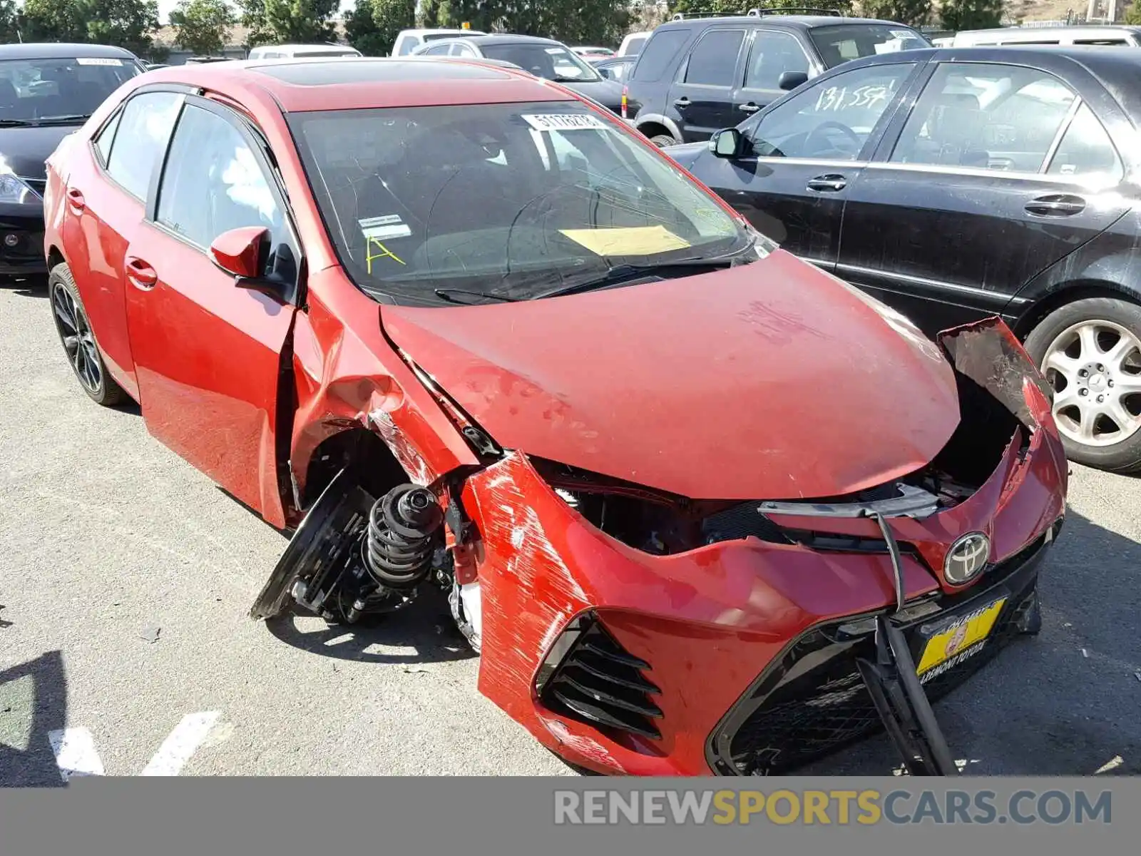 1 Photograph of a damaged car 2T1BURHE1KC137166 TOYOTA COROLLA 2019