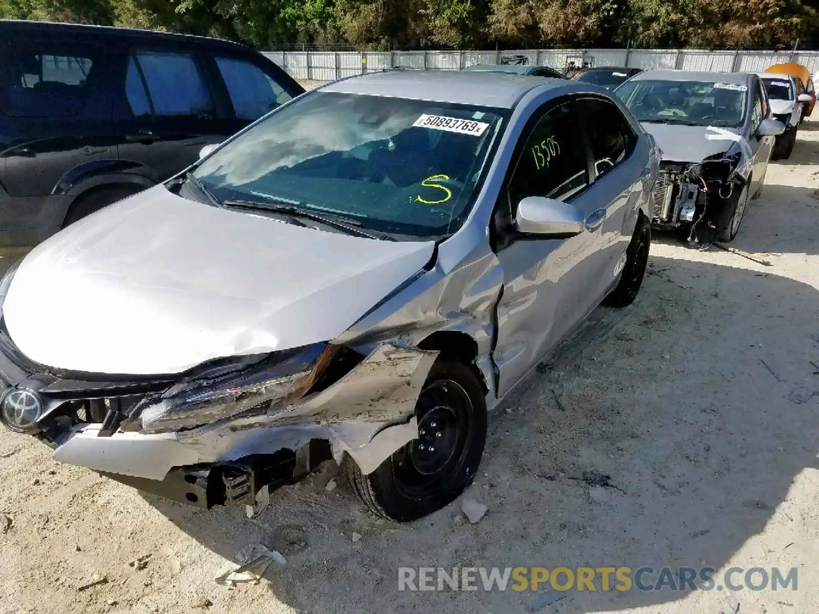 2 Photograph of a damaged car 2T1BURHE1KC138043 TOYOTA COROLLA 2019