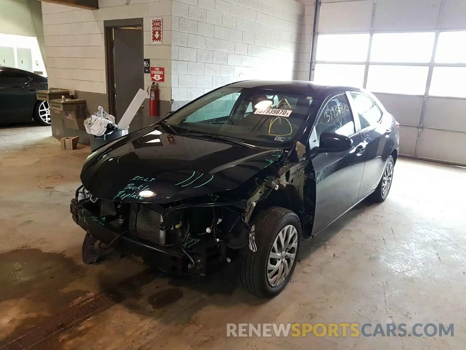 2 Photograph of a damaged car 2T1BURHE1KC138558 TOYOTA COROLLA 2019