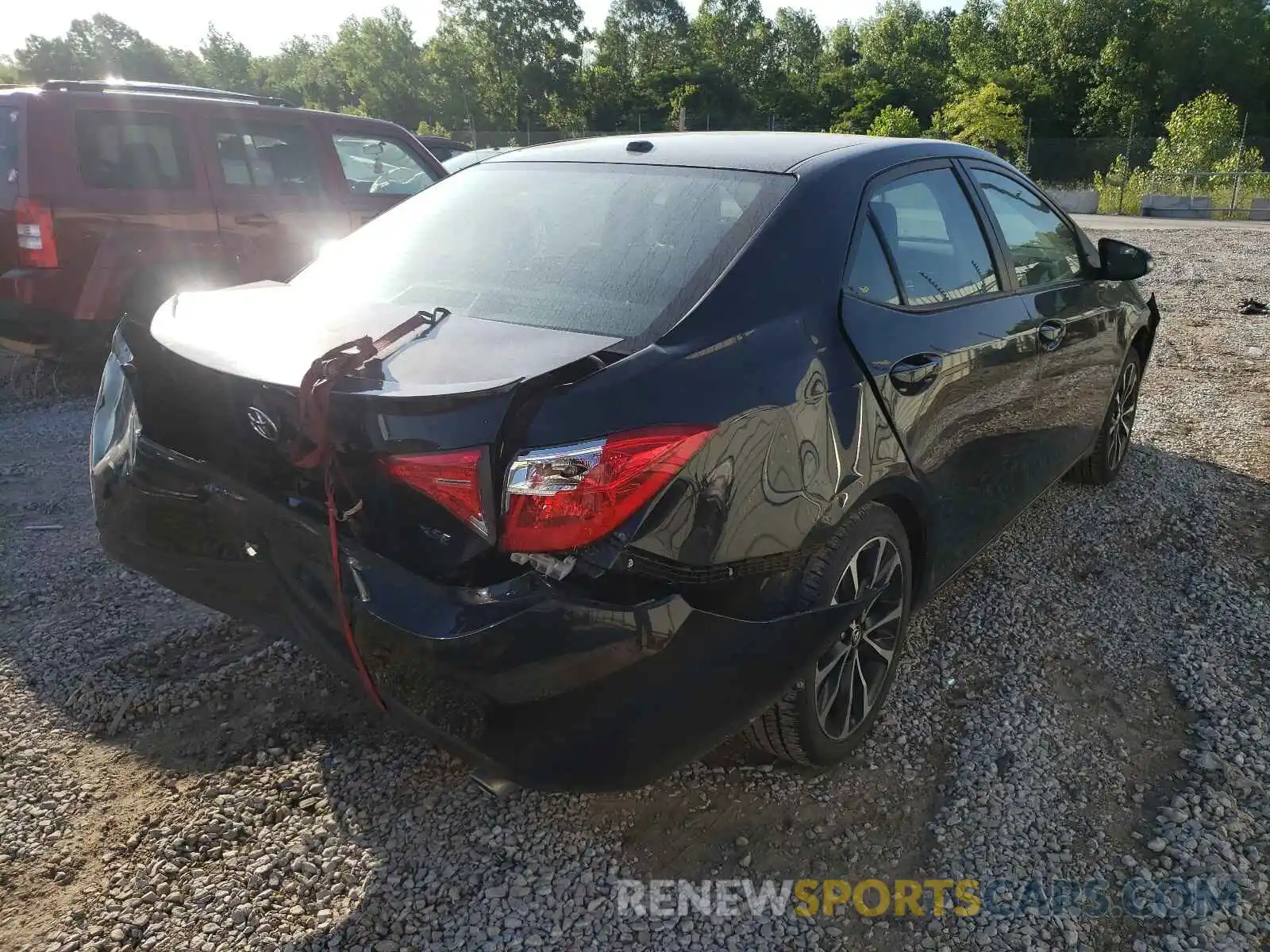 4 Photograph of a damaged car 2T1BURHE1KC139497 TOYOTA COROLLA 2019