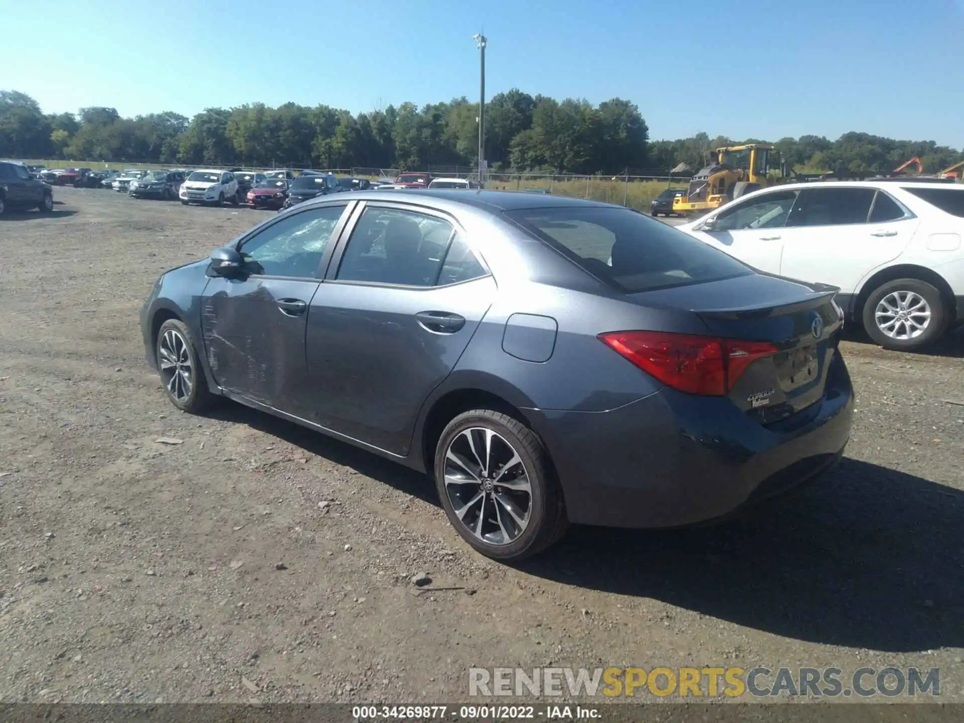 3 Photograph of a damaged car 2T1BURHE1KC139595 TOYOTA COROLLA 2019