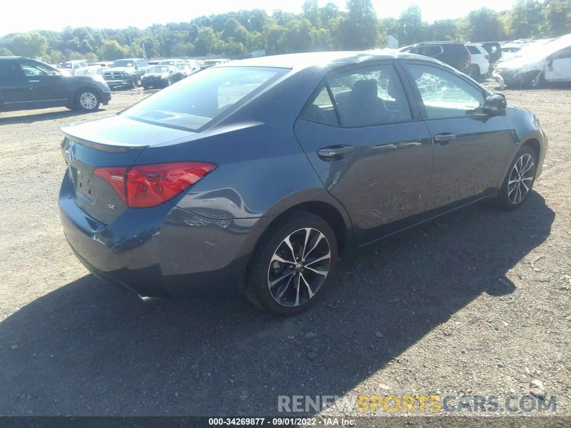 4 Photograph of a damaged car 2T1BURHE1KC139595 TOYOTA COROLLA 2019