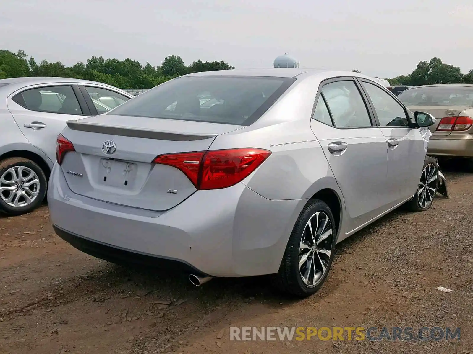 4 Photograph of a damaged car 2T1BURHE1KC139676 TOYOTA COROLLA 2019